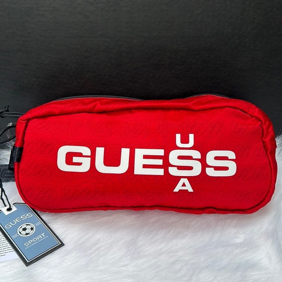 New GUESS USA Belt Bag/Crossbody Bag - Picture 2 of 7